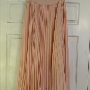 Quince Blush Midi Pleated Skirt